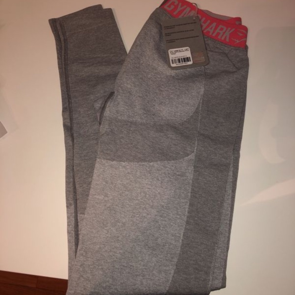 GYM SHARK FLEX LEGGINGS